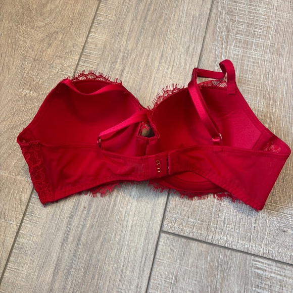 PINK Victoria Secret Red Lace Bra - Picture 5 of 7